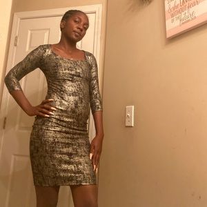 SMALL METALLIC DRESS